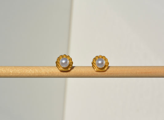 Calico Pearl stud Earrings